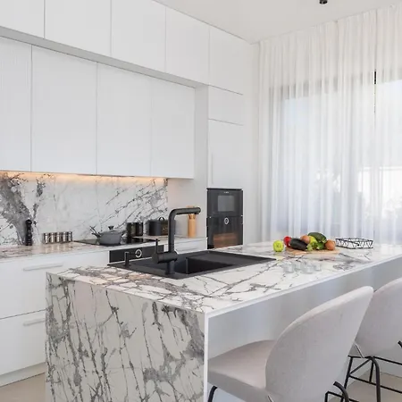 Casa vacanze Stunning Home In Okrug Gornji