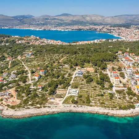 Stunning Home In Okrug Gornji Casa vacanze