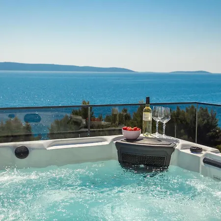 Stunning Home In Okrug Gornji * Traù